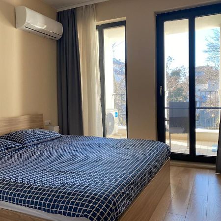 Brand New Apartment With Outdoor Swimming Pool Varna Exteriör bild