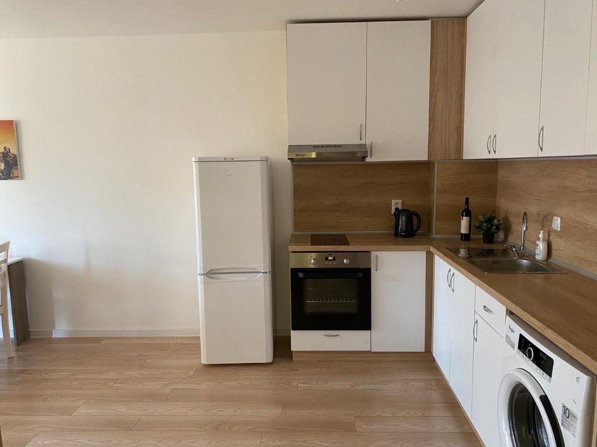 Brand New Apartment With Outdoor Swimming Pool Varna Exteriör bild